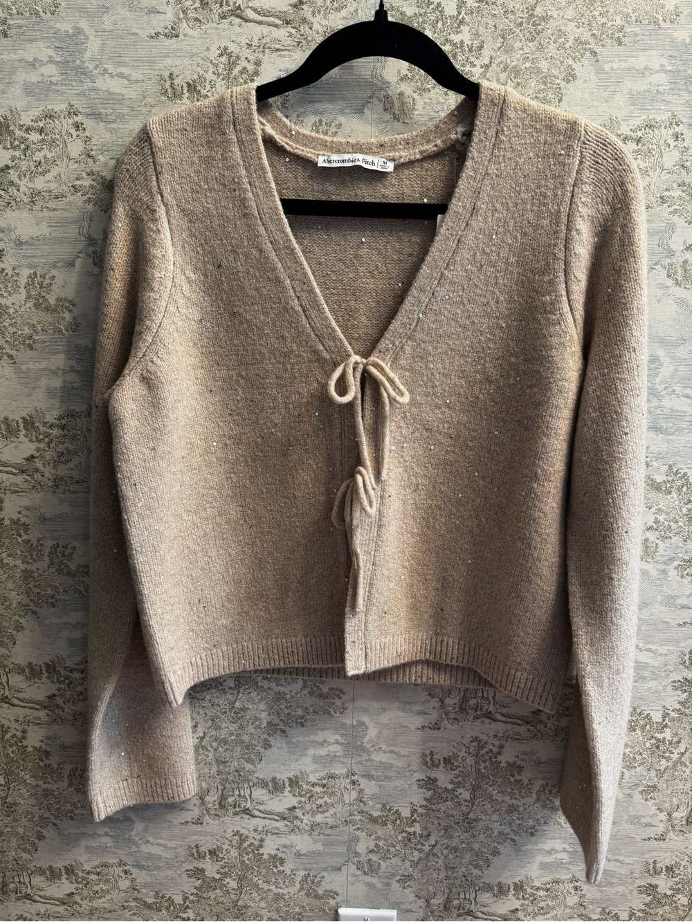 Abercrombie & Fitch Beige Tie-Front V-Neck Sweater